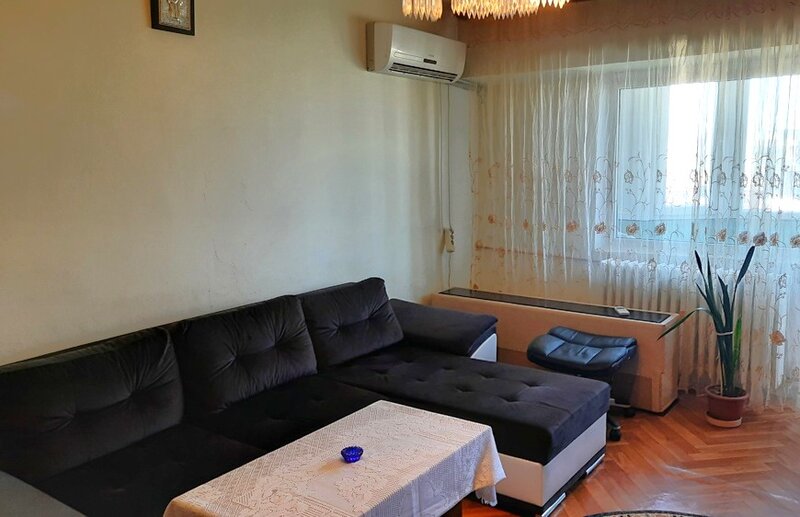 Vitan Mall, Aleea Banul Udrea